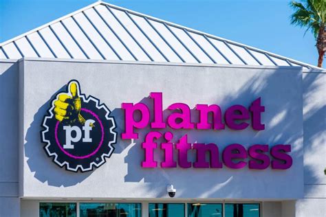 When Does the Free Summer Planet Fitness Start: A Journey Through Time and Space